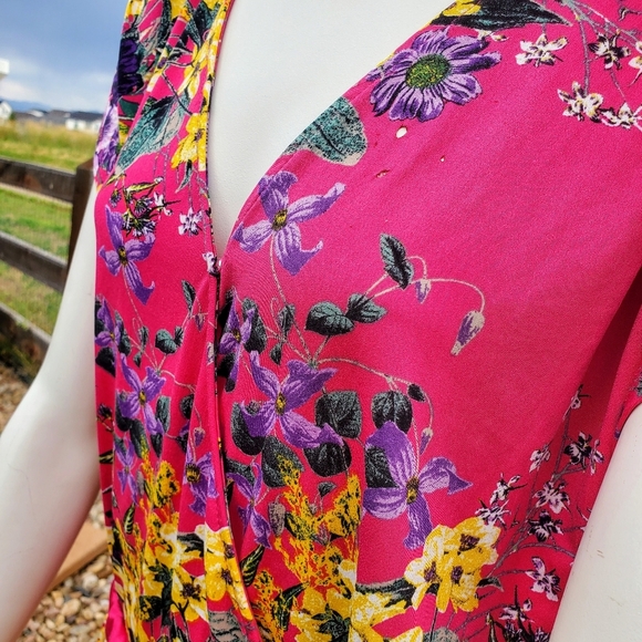 Harlow & Rose Romper Jumpsuit Floral Pink Purple and Yellow Flutter Sleeve NWOT - Picture 6 of 16